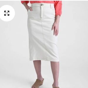 Super Cute Off White Denim Skirt! 31 Inches Long